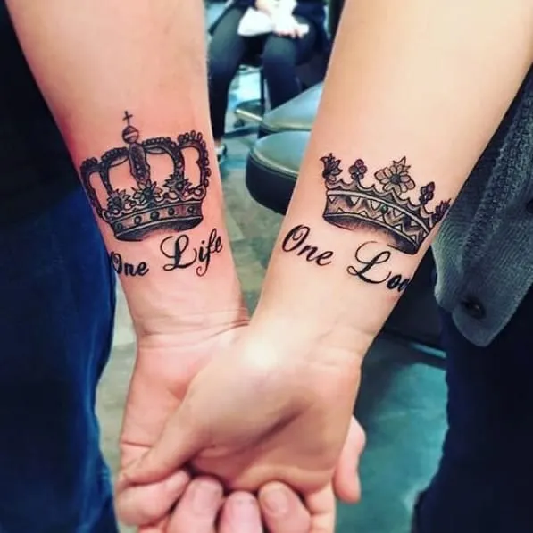 Queen King  Mejores tatuajes para parejas, Tatuajes de parejas