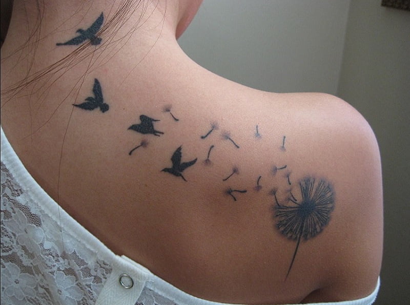 Tatuajes de dientes de león: con aves
