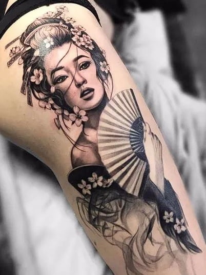 Tatuaje en la pierna