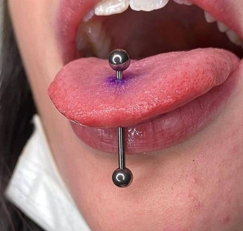 Piercing en la lengua