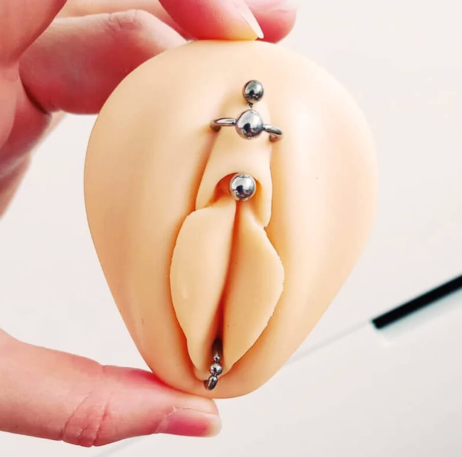 Piercing en genitalse femeninos