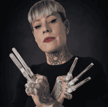 Carmen profesora de piercing de tattoo school madrid